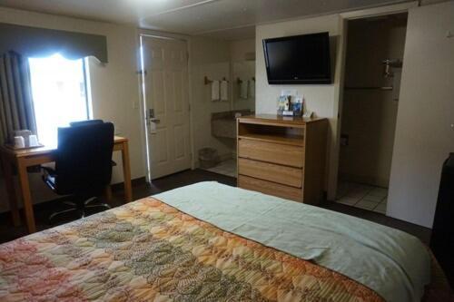 Executive Inn Pearsall エクステリア 写真