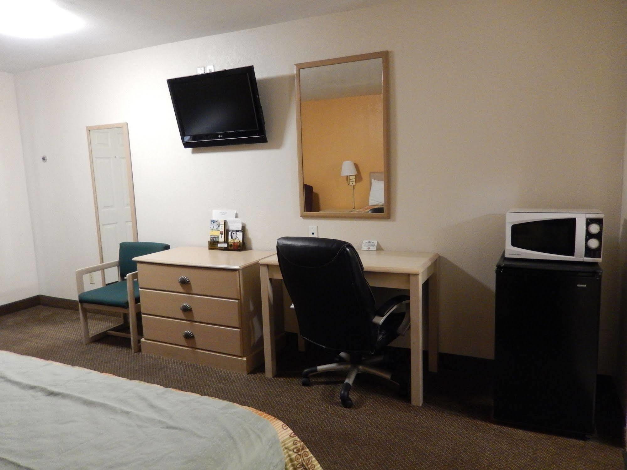 Executive Inn Pearsall エクステリア 写真