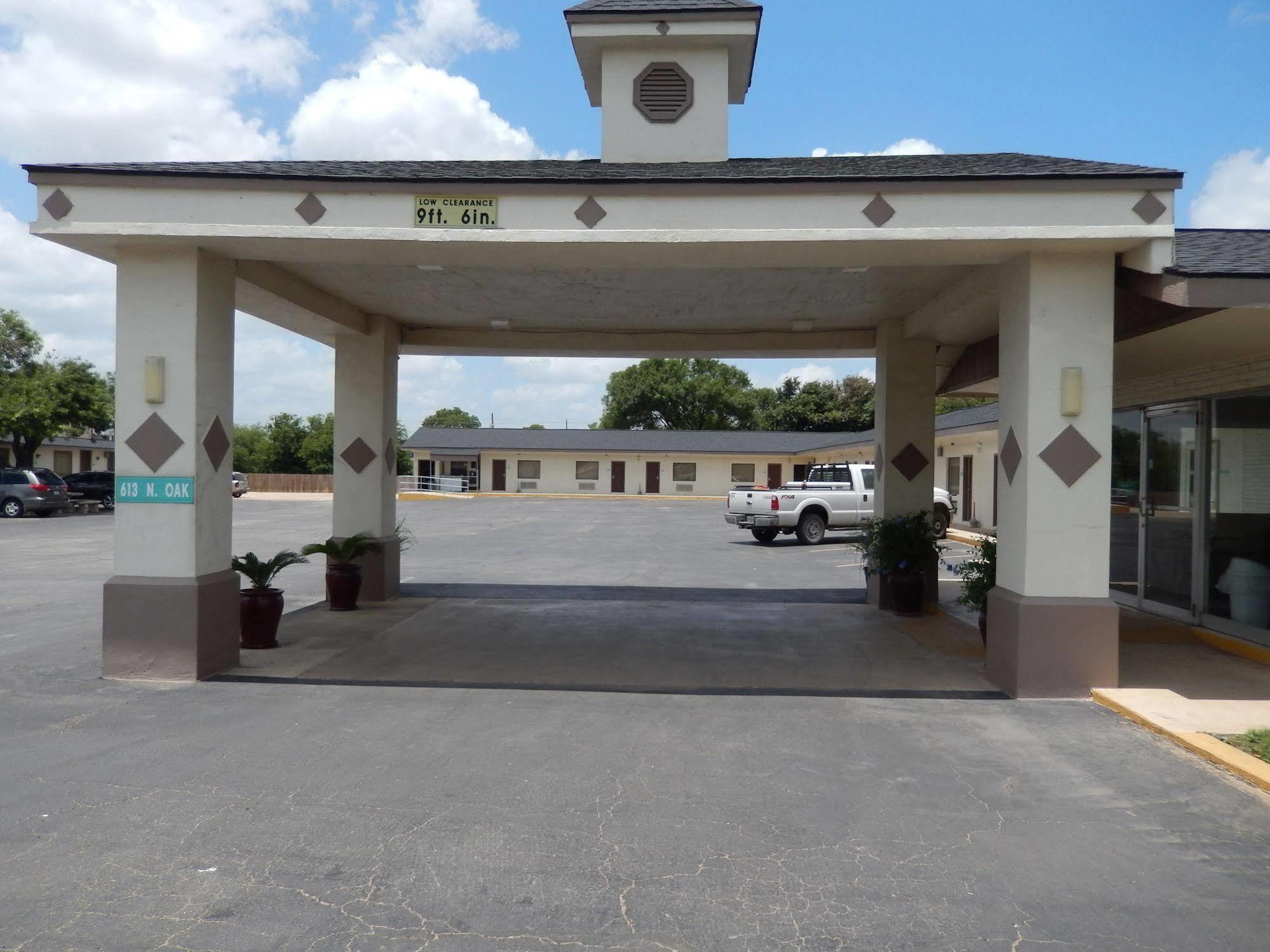 Executive Inn Pearsall エクステリア 写真